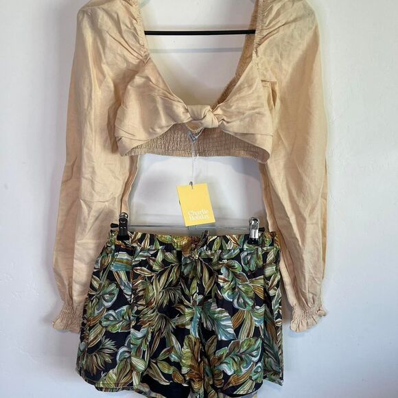 NWT Charlie holiday Size 4 set - Picture 1 of 7